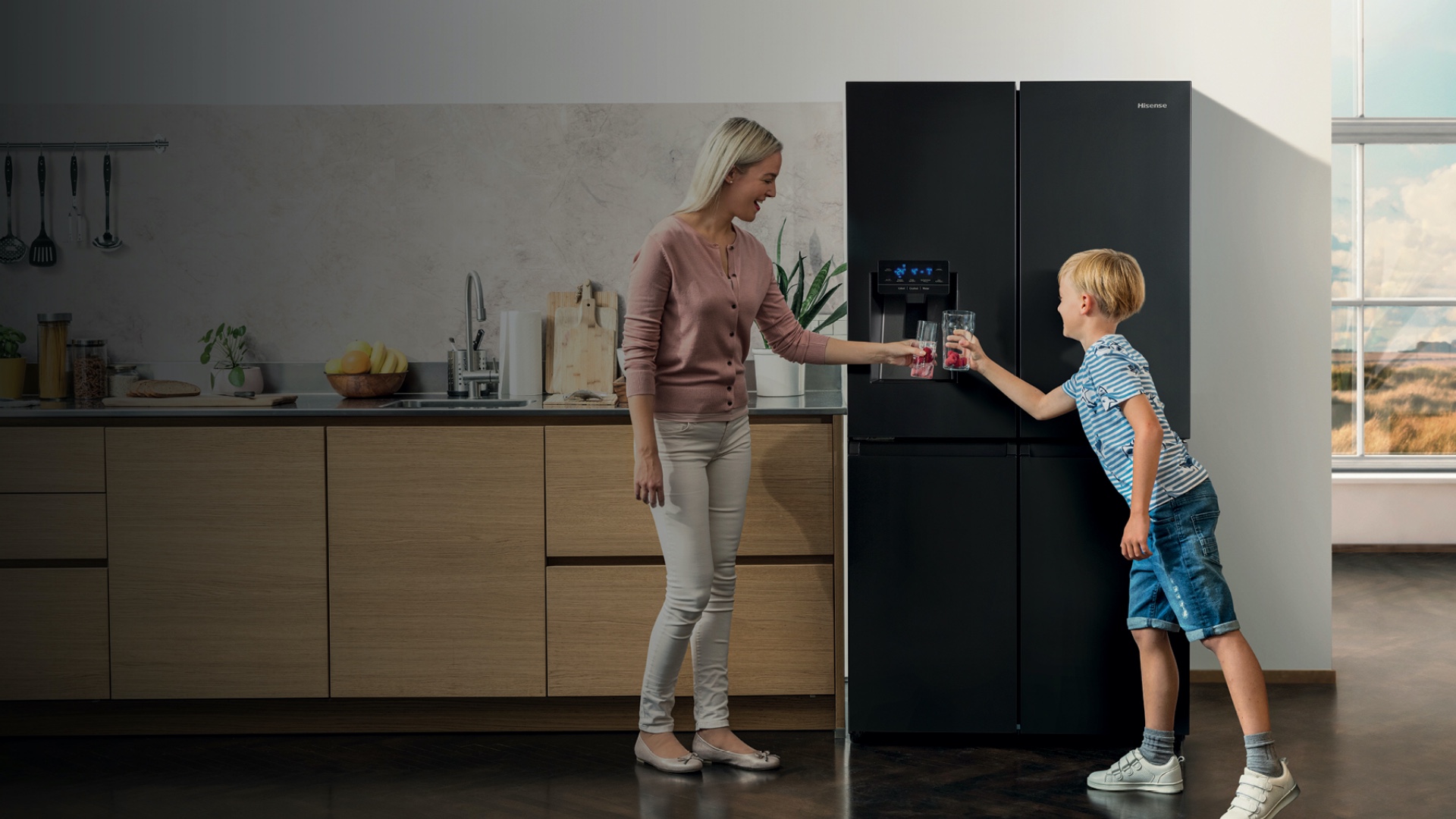 Hisense REF470DRZ 470L 4 Door Fridge with Ice & Water Dispenser